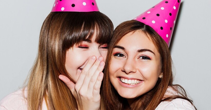 Як оригінально привітати подругу з днем народження?